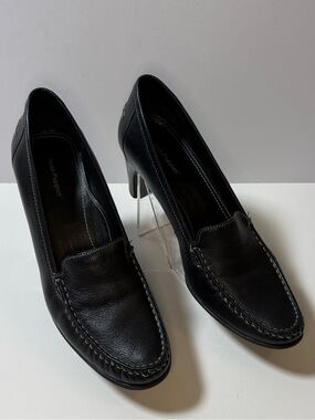 Black Leather Mid-Heel Slip-On Pumps